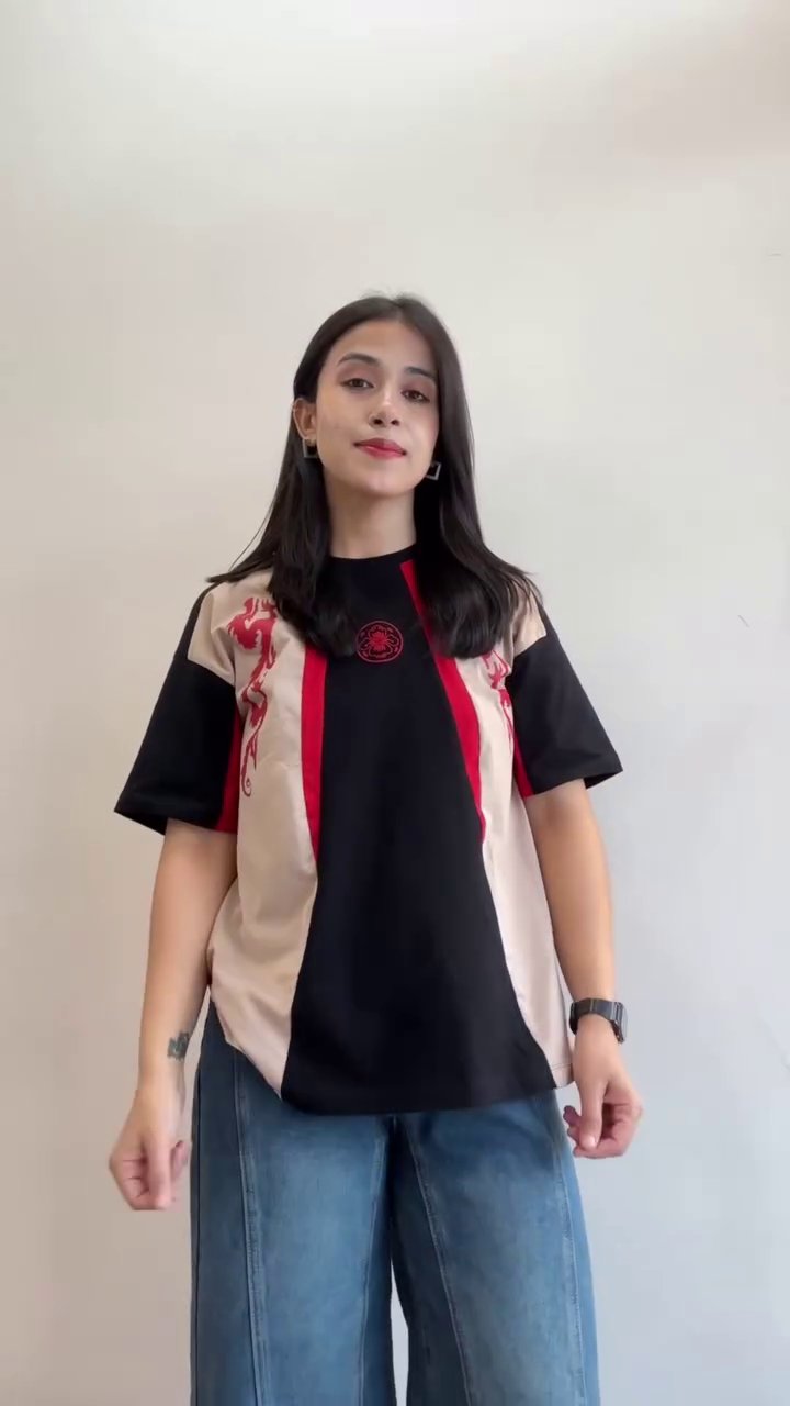 Black & Beige Colorblock Casual T-SHIRT