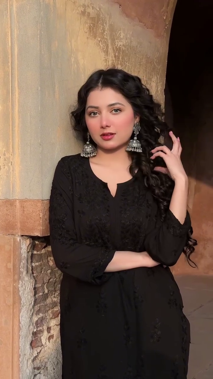 Elegant Black Ethnic Kurta Set