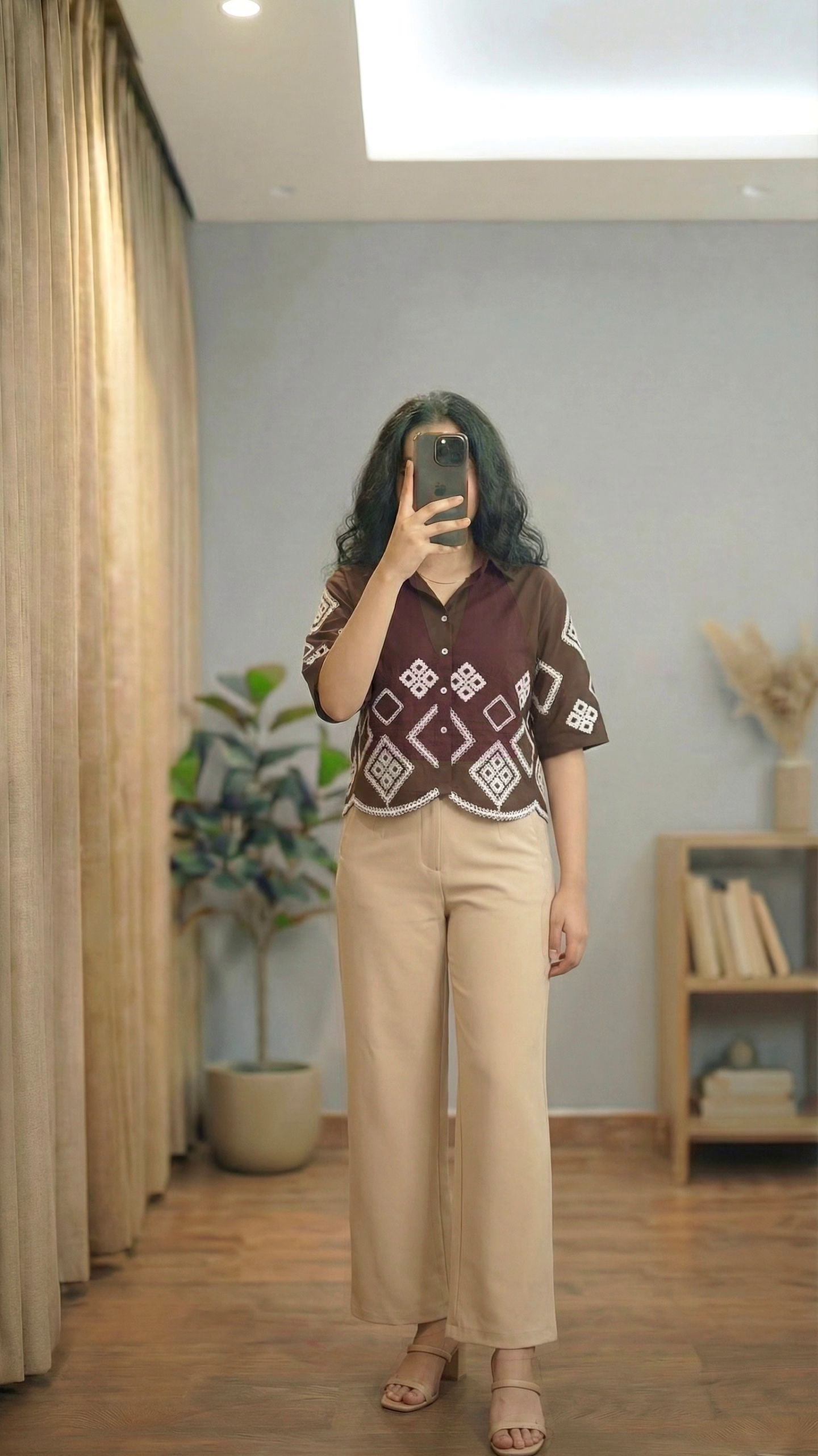 Sleeveless Top with Wide Pants